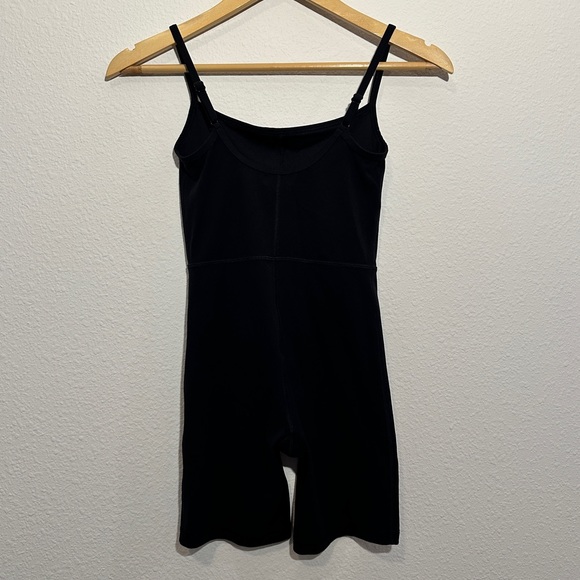 Aritzia Wilfred Free Black 7” Inseam Divinity Romper - Size XS - Picture 3 of 7